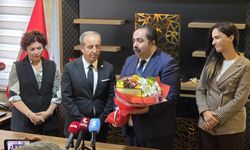 YENİ Parti Malatya'da görev değişimi: Basri İlhan, Barış Yıldız'dan görevi devraldı
