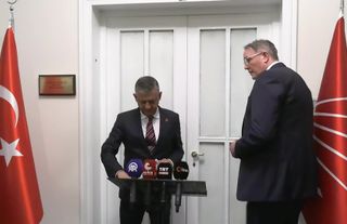 Almanya'dan CHP'ye gece yarısı kritik destek: "Buraya endişeyle geldik, endişelerimiz daha da arttı"