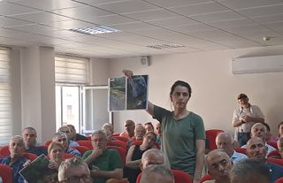 Artvin'de Dere Islahı Toplantısında Büyük Gerginlik: DSİ Yetkilileri Salonu Terk Etti!