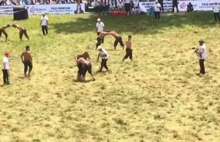 Kırkpınar’da Erken Final Şoku: Son Şampiyon Orhan Okulu Elendi, Yarı Finalistler Belli Oldu!