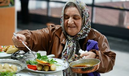 Malatya'da kadınlar "en iyi içli köfte" için yarıştı