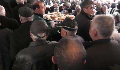 CHP Malatya Milletvekili Veli Ağbaba, babası Hüseyin Ağbaba için mevlit okuttu