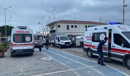 Çanakkale'de düzensiz göçmenleri taşıyan bot battı