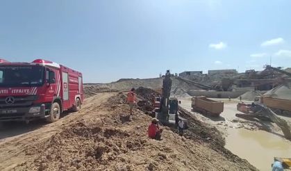 Çatalca’daki kum ocağında göçük: Kepçe operatörü için arama çalışmaları devam ediyor