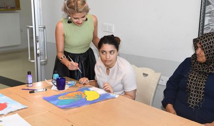 Otizmli Çocuklar Sanatla Güçleniyor: Renklerle Özgüven Kazanıyorlar