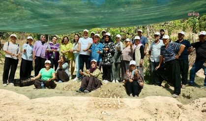 Adana’da kadınlara 23 bin 400 ak zambak soğanı dağıtıldı