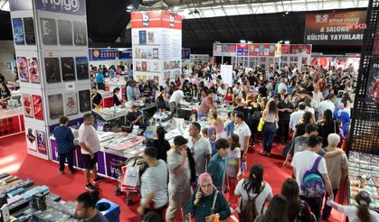 Antalya Kitap Fuarı 15. Kez Kapılarını Açıyor: Onur Konuğu Zülfü Livaneli