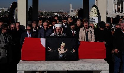 Muazzez Abacı Son Yolculuğuna Uğurlandı: Sanat Dünyası Ankara’da Buluştu