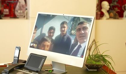 Özgür Özel’den Adanalı Gençlere Duygusal Telefon: "Gözyaşlarımı Tutamadım"
