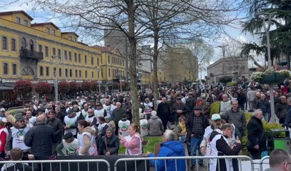 Trabzon’da Emekli Öfkesi Sokağa Taştı: "Sefalet Zulmüne Son, Hesabı Sandıkta Soracağız!"