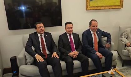 Meclis Kulisinde Sürpriz Üçlü Zirve: Yeni Seçim İttifakı Mı Geliyor?