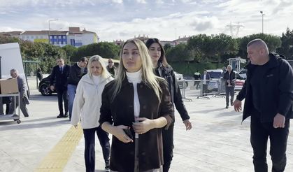 Dilek İmamoğlu Silivri'deki İBB Davasında Konuştu: "Ekrem Bey Savunma Yapmıyor, Manifesto Yayınlıyor"