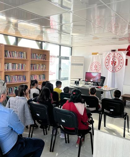 Kale'de öğrencilere yönelik sinema gösterisi düzenlendi