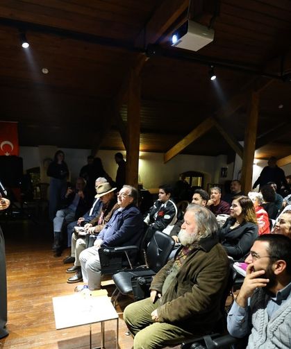 9. İzmir Mizah Festivali Efes Selçuk’ta başladı: Aziz Nesin ödülleri sahiplerini buldu