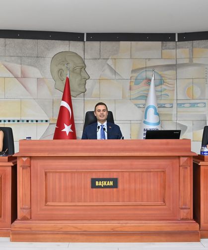 Balıkesir'de Su Savaşları: AK Parti Su İndirimine Ret Oyu Verdi!