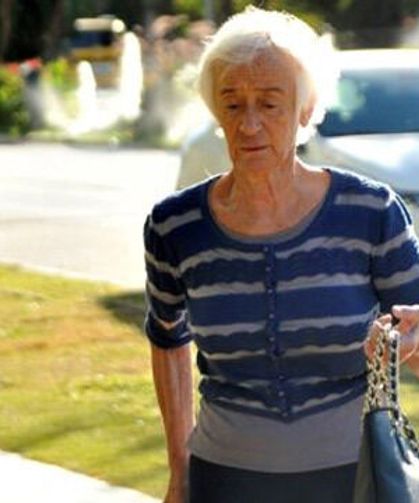 CHP Camiasında Derin Yas! Deniz Baykal'ın Eşi Olcay Baykal Hayatını Kaybetti: Tören Tarihi Belli Oldu