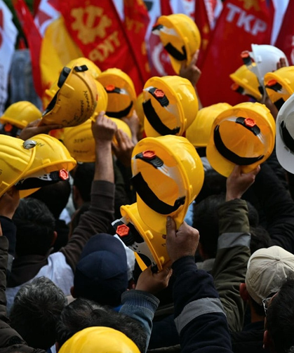 Türkiye'de Sendikalaşmada Tarihi Gerileme: 15,2 Milyon İşçi Güvencesiz ve Örgütsüz Çalışıyor!