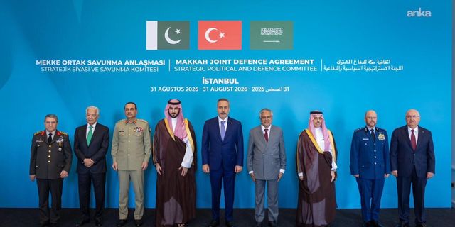 İstanbul'da Tarihi Zirve: Türkiye, Pakistan ve Suudi Arabistan'dan Mekke Ortak Savunma Anlaşması Hamlesi