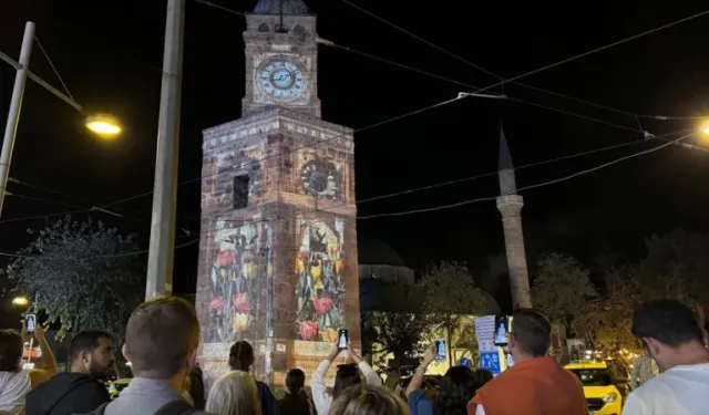 Antalya Kültür Yolu Festivali'nde "Zamanın Hüneri" tarihi Saat Kulesi'ne yansıtıldı