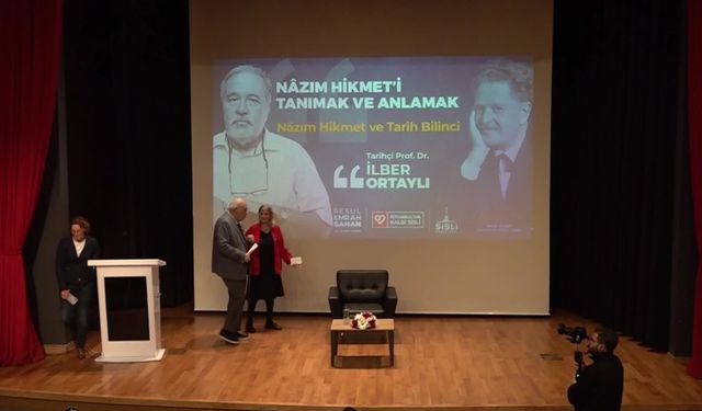 İlber Ortaylı: “Nâzım Hikmet, dünyada ve Türkiye’de tarihi kullanan şairdir”