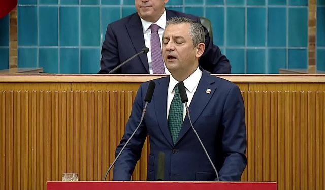 Özgür Özel: “Tayyip Bey bu milletin arasına karışıp ‘Geçinebiliyor musunuz’ diye soramıyorsa erken seçime gidecek”