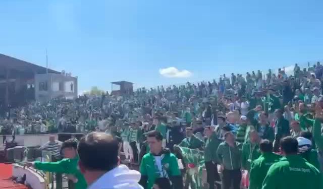 Bursaspor 3. Lig'i şampiyon tamamlayarak 2. Lig'e yükseldi