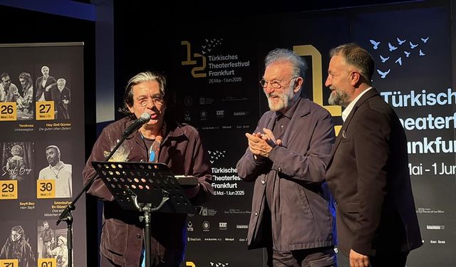 "12. Frankfurt Türk Tiyatro Festivali" Gallus Theater'da "Yenilmez" oyunuyla başladı