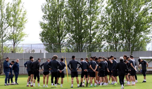 Play-off maçlarına hazırlanan Elazığspor'un hedefi Trendyol 1. Lig'e yükselmek