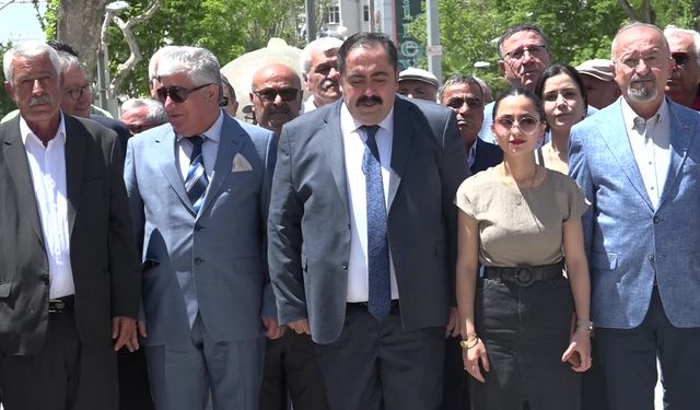 CHP Malatya İl Örgütü’nden 19 Mayıs Atatürk’ü Anma, Gençlik ve Spor Bayramı kutlaması