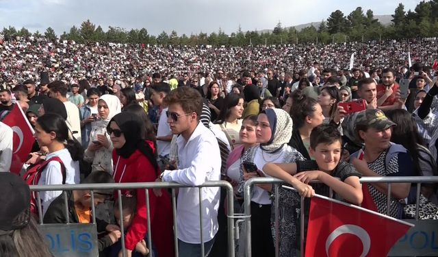 İnönü Üniversitesi’nde SOLOTÜRK gösterisi gerçekleştirildi
