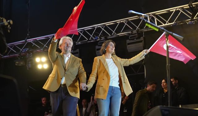 Üsküdar’da 19 Mayıs coşkusu, Mor ve Ötesi konseriyle zirve yaptı