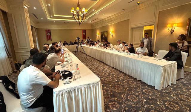 Artı Değer Vanspor FK Başkanı Temel, basın mensuplarıyla bir araya geldi