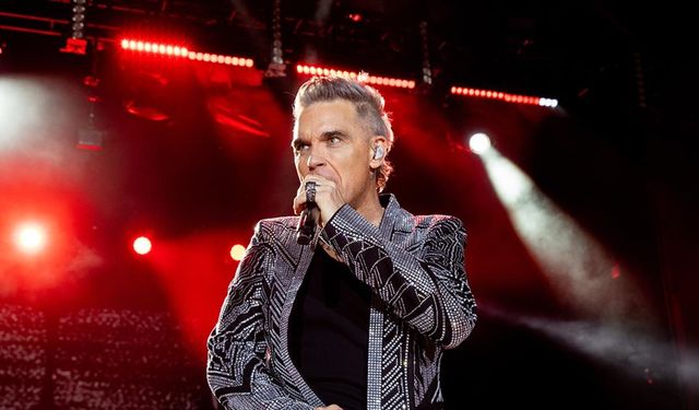 İngiliz şarkıcı Robbie Williams, 7 Ekim'de İTÜ Stadyumu'nda konser verecek