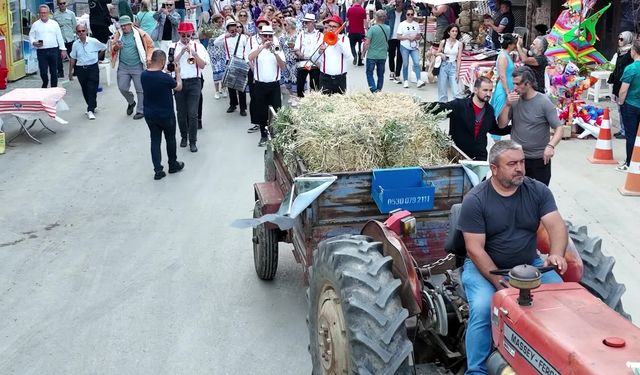 Mudanya'da düzenlenen Zeytin Çiçeği Festivali sona erdi