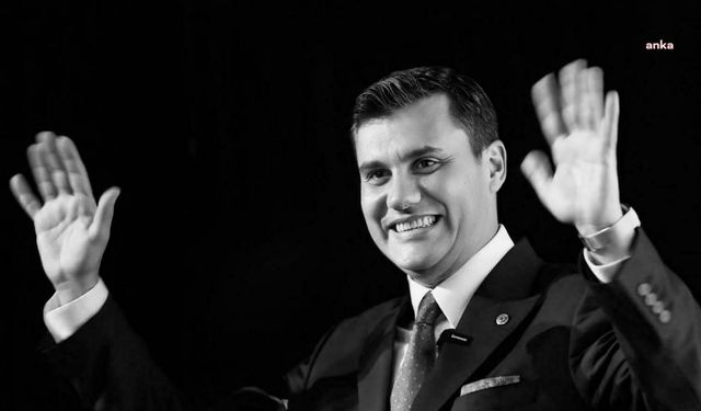 Sanatçılardan, Ferdi Zeyrek için taziye paylaşımları 
