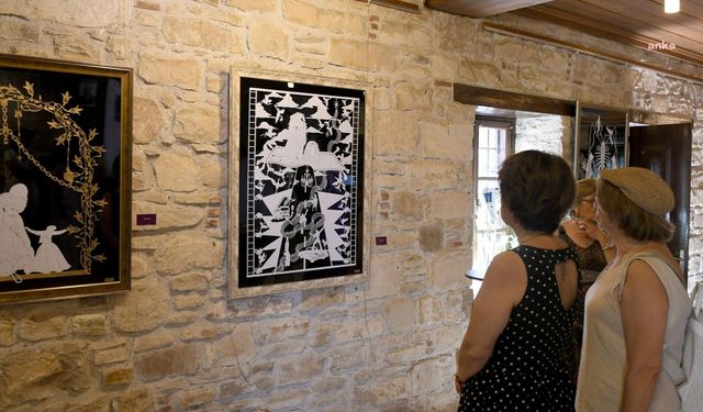  Serap Yalçınsoy’un “İzler” sergisi, Kuşadası Belediyesi İbramaki Sanat Galerisi’nde