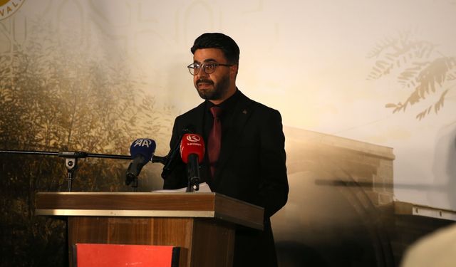 Erzurum'un kültürel gelişimine katkı sunanlara 350 yıllık handa ödülleri verildi