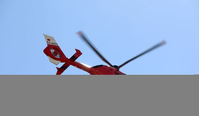 Malatya'da ambulans helikopter kalp krizi geçiren hasta için havalandı