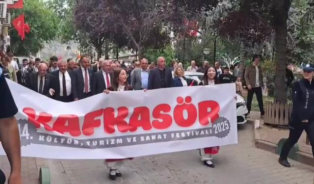 Artvin'de 44. Kafkasör Kültür, Turizm ve Sanat Festivali coşkuyla başladı
