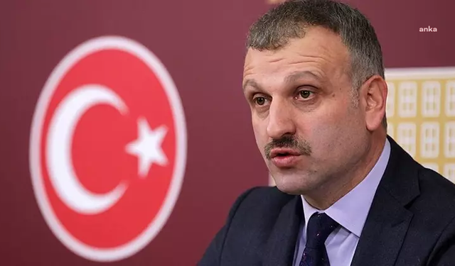 Cumhurbaşkanı Başdanışmanı Saral'dan Bakan Ersoy'a Gazze hatırlatmalı festival tepkisi: "Bu duyarsızlığınıza şahit olan halkımız infial halindedir bunu bilesiniz"