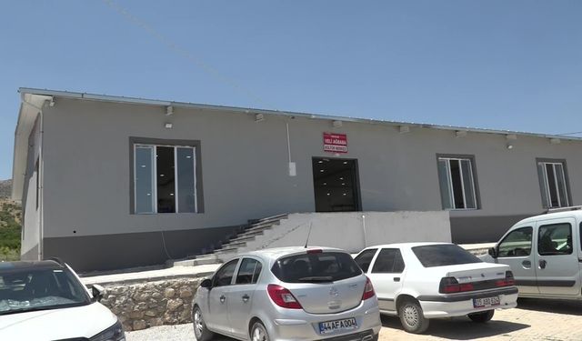İkinciler’de Veli Ağbaba Kültür Merkezi açıldı… Ağbaba, "Bu topraklar Hacı Bektaş'ın, Mevlana'nın mirası"