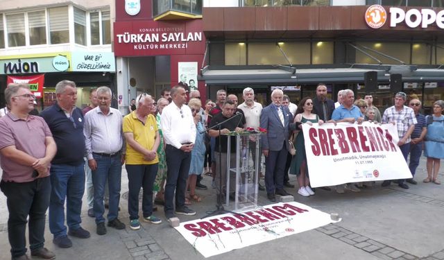 Konak’ta Srebrenica soykırımında yaşamını yitirenler anıldı 