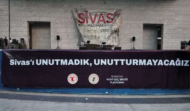Madımak Katliamı'nda yaşamını yitirenler Bornova'da Metin Kahraman’ın konseriyle anıldı
