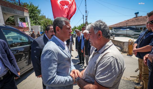 Özgür Özel, şehit Piyade Teğmen Furkan Sert’in Malatya’da yaşayan ailesini ziyaret etti