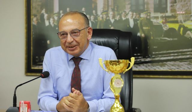 Turgutlu Belediyespor, ikincilik kupasını Başkan Akın’la paylaştı