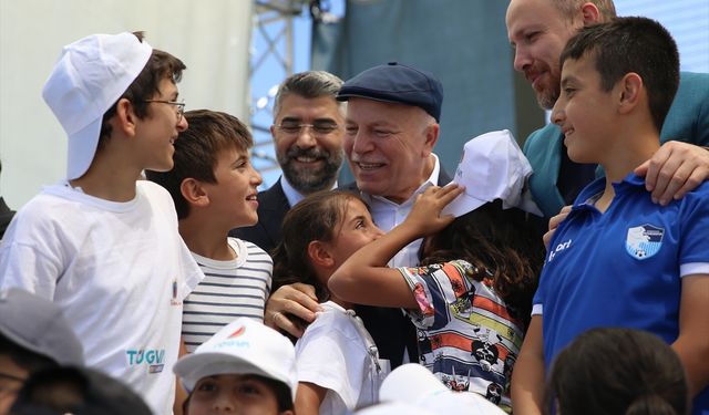 Dünya Etnospor Birliği Başkanı Bilal Erdoğan, Erzurum'daki yaz okulları programında konuştu: