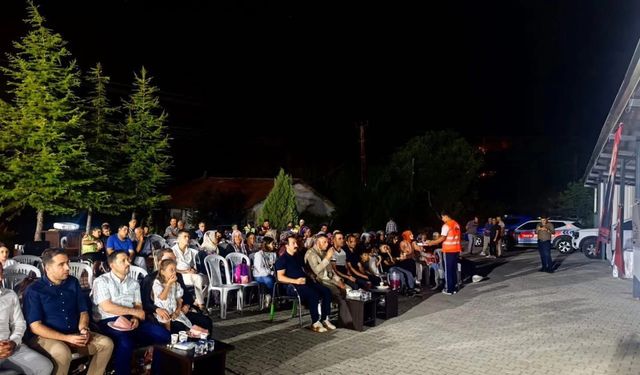 Kocaözü'nde açık hava sinema etkinliği düzenlendi