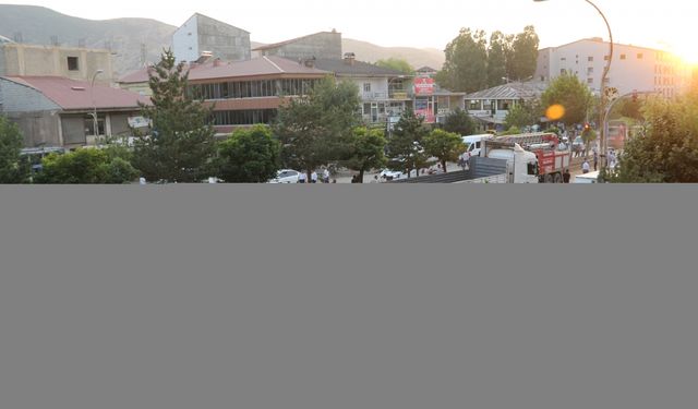 Maden yüklü tır 11 araca çarptı