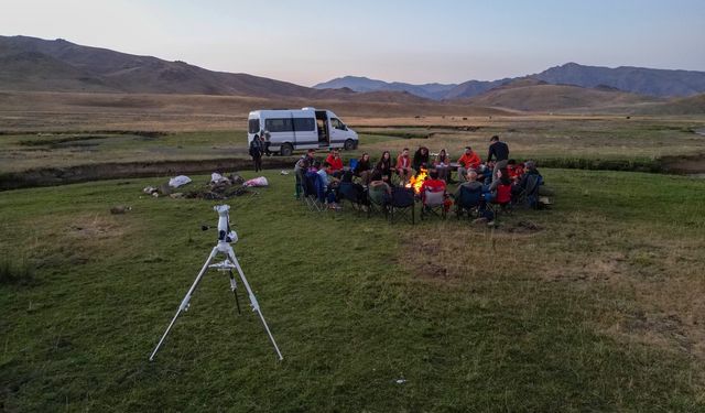 Van'da astronomi meraklıları meteor yağmurunu izlemek için Alandeşt Yaylası'nda buluştu