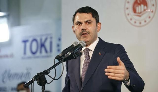 Balıkesir Sındırgı'daki depremde hasar tespit çalışmaları sürüyor